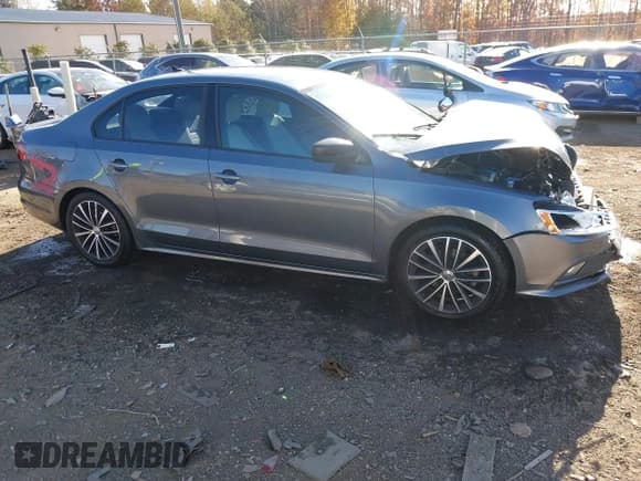 ✅ 2016 Volkswagen Jetta Sport • VIN: 3VWD17AJ0GM226364 • Lot: 43689381. Listed on IAAI with 98,652 mi. Free auction sales archive from the USA and detailed vehicle history report at DreamBid. Image 13.