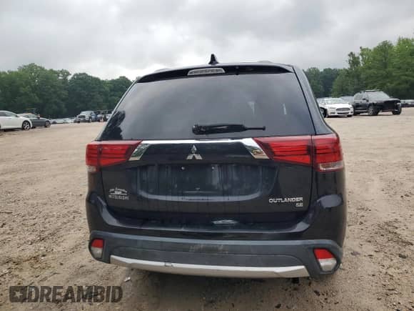 2018 Mitsubishi Outlander ES z VIN JA4AZ3A3XJZ013172, wystawiony jako Copart lot #60265055 z przebiegiem 137 660 mil mil oraz Szkoda całkowita • Salvage title. Historia ofert i sprzedaży dostępna na DreamBid. Obrazek 6.