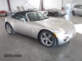 ✅ 2007 Pontiac Solstice • VIN: 1G2MB35B57Y111621 • Lot: 43194654. Wystawiony na IAAI z przebiegiem 50 634 mil. Bezpłatny archiwum sprzedaży aukcyjnych z USA i szczegółowy raport historii pojazdu na DreamBid. Zdjęcie 1.
