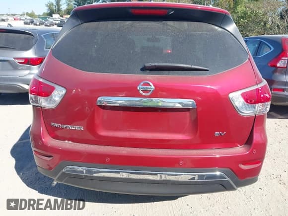 ✅ 2015 Nissan Pathfinder SV • VIN: 5N1AR2MNXFC632695 • Lot: 43446725. Listed on IAAI with 150,768 mi. Free auction sales archive from the USA and detailed vehicle history report at DreamBid. Image 16.