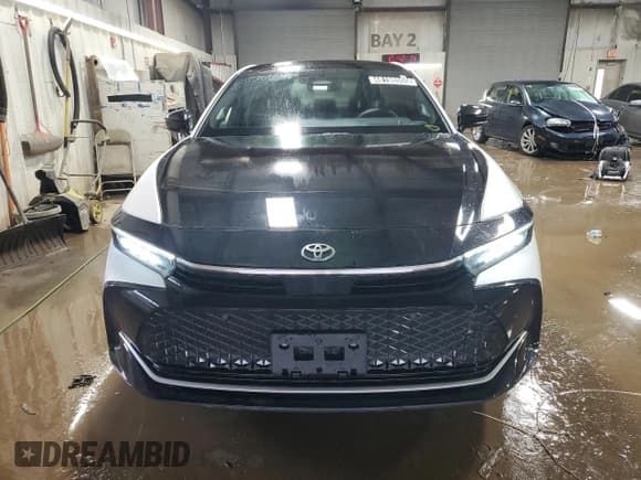 ✅ 2025 Toyota Crown Platinum • VIN: JTDAFAAF3S3010776 • Lot: 48190555. Wystawiony na Copart z przebiegiem 7 291 mil. Bezpłatny archiwum sprzedaży aukcyjnych z USA i szczegółowy raport historii pojazdu na DreamBid. Zdjęcie 5.