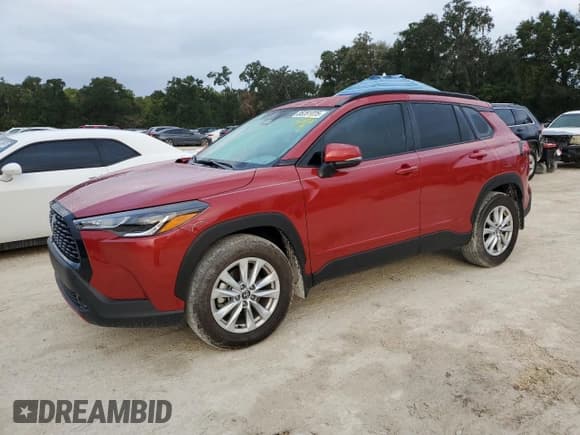 ✅ 2024 Toyota Corolla Cross LE • VIN: 7MUCAAAG7RV096401 • Lot: 85281025. Wystawiony na Copart z przebiegiem 6 640 mil. Bezpłatny archiwum sprzedaży aukcyjnych z USA i szczegółowy raport historii pojazdu na DreamBid. Zdjęcie 1.