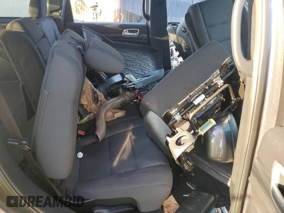 2021 Jeep Grand Cherokee Laredo X z VIN 1C4RJFAG7MC810233, wystawiony jako Copart lot #83931915 z przebiegiem Nie podano mil oraz Szkoda całkowita • Salvage title. Historia ofert i sprzedaży dostępna na DreamBid. Obrazek 11.