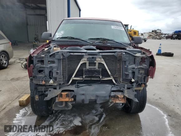 ✅ 2005 Chevrolet Silverado 1500 LS • VIN: 2GCEC13T051252318 • Лот: 74456324. Опубликован ранее на Copart с пробегом 174 984 миль. Бесплатный доступ к архиву аукционных продаж из США и подробный отчёт об истории автомобиля на DreamBid. Изображение 5.