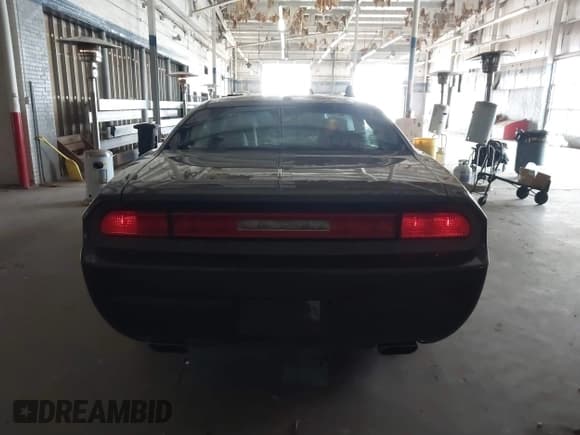 ✅ 2013 Dodge Challenger Rallye Redline • VIN: 2C3CDYAG3DH554201 • Lot: 41616771. Wystawiony na IAAI z przebiegiem 153 984 mil. Bezpłatny archiwum sprzedaży aukcyjnych z USA i szczegółowy raport historii pojazdu na DreamBid. Zdjęcie 16.