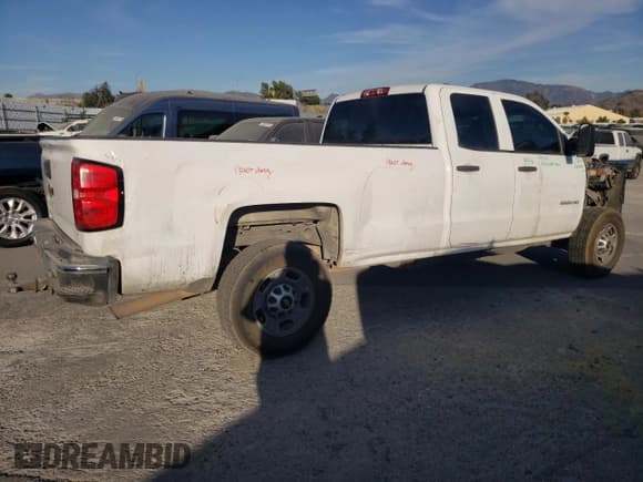 ✅ 2015 Chevrolet Silverado 2500HD Work Truck • VIN: 1GC2CUEG3FZ549595 • Lot: 82048864. Listed on Copart with 282,666 mi. Free auction sales archive from the USA and detailed vehicle history report at DreamBid. Image 3.