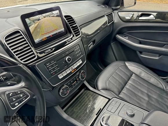 ✅ 2018 Mercedes-Benz GLE 43 AMG • VIN: 4JGDA6EB6JB072804 • Lot: 94402295. Wystawiony na Copart z przebiegiem 123 660 mil. Bezpłatny archiwum sprzedaży aukcyjnych z USA i szczegółowy raport historii pojazdu na DreamBid. Zdjęcie 12.