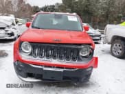 ✅ 2018 Jeep Renegade Latitude • VIN: ZACCJABB6JPH97400 • Lot: 41588794. Wystawiony na IAAI z przebiegiem 63 647 mil. Bezpłatny archiwum sprzedaży aukcyjnych z USA i szczegółowy raport historii pojazdu na DreamBid. Zdjęcie 13.