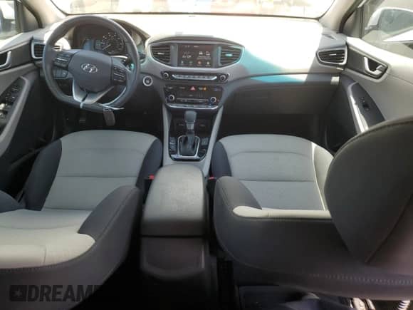 2019 Hyundai Ioniq с VIN KMHC65LD2KU105847, выставлен на аукционе Copart как лот 63232514 с пробегом 75 267 миль миль и Списание • Salvage title. История ставок и продаж доступна на DreamBid. Изображение 8.