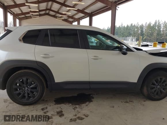 ✅ 2024 Mazda CX-50 S Preferred • VIN: 7MMVABBM5RN213511 • Лот: 43139719. Опубликован ранее на IAAI с пробегом 5 239 миль. Бесплатный доступ к архиву аукционных продаж из США и подробный отчёт об истории автомобиля на DreamBid. Изображение 13.