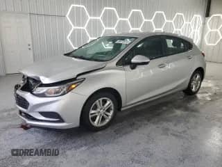 ✅ 2017 Chevrolet Cruze LT • VIN: 3G1BE6SM5HS590240 • Лот: 89673515. Размещён на Copart с пробегом 349 996 миль миль. Получите бесплатный доступ к архиву аукционных продаж из США и посмотрите подробный отчёт об истории автомобиля на DreamBid. Изображение 1.