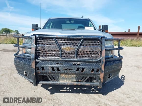 ✅ 2016 Chevrolet Silverado 2500HD Work Truck • VIN: 1GC2KUEG9GZ336588 • Лот: 43218377. Опубликован ранее на IAAI с пробегом 238 156 миль. Бесплатный доступ к архиву аукционных продаж из США и подробный отчёт об истории автомобиля на DreamBid. Изображение 13.