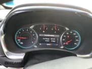 ✅ 2023 Chevrolet Traverse LT Cloth • VIN: 1GNEVGKWXPJ262654 • Lot: 70681294. Wystawiony na Copart z przebiegiem 32 537 mil. Bezpłatny archiwum sprzedaży aukcyjnych z USA i szczegółowy raport historii pojazdu na DreamBid. Zdjęcie 9.