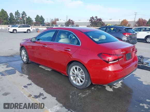 ✅ 2021 Mercedes-Benz A 220 • VIN: W1K3G4EB8MJ279889 • Лот: 43817455. Опубликован ранее на IAAI с пробегом 64 604 миль. Бесплатный доступ к архиву аукционных продаж из США и подробный отчёт об истории автомобиля на DreamBid. Изображение 3.