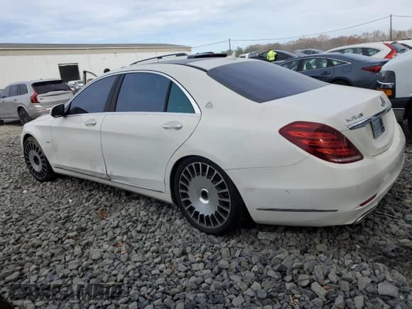 ✅ 2015 Mercedes-Benz S 550 • VIN: WDDUG8FB2FA070970 • Lot: 91766355. Wystawiony na Copart z przebiegiem Nie podano. Bezpłatny archiwum sprzedaży aukcyjnych z USA i szczegółowy raport historii pojazdu na DreamBid. Zdjęcie 2.