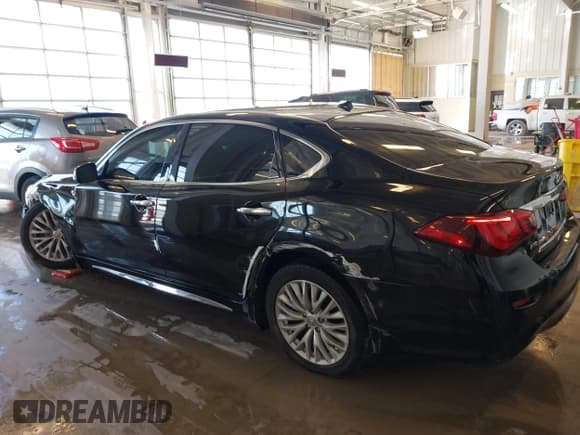 ✅ 2015 Infiniti Q70 • VIN: JN1BY1PR2FM830317 • Лот: 41619546. Опубликован ранее на IAAI с пробегом 85 964 миль. Бесплатный доступ к архиву аукционных продаж из США и подробный отчёт об истории автомобиля на DreamBid. Изображение 14.
