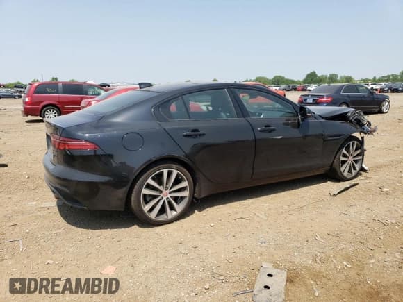 ✅ 2020 Jaguar XE S • VIN: SAJAJ4FX5LCP60751 • Lot: 54857933. Wystawiony na Copart z przebiegiem 29 947 mil. Bezpłatny archiwum sprzedaży aukcyjnych z USA i szczegółowy raport historii pojazdu na DreamBid. Zdjęcie 3.