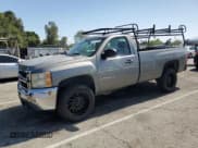 ✅ 2007 Chevrolet Silverado 2500HD Work Truck • VIN: 1GCHC24K57E602360 • Лот: 58250395. Опубликован ранее на Copart с пробегом 163 773 миль. Бесплатный доступ к архиву аукционных продаж из США и подробный отчёт об истории автомобиля на DreamBid. Изображение 1.