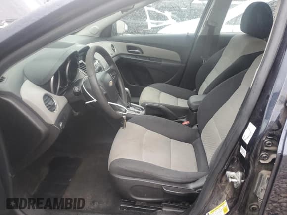 ✅ 2016 Chevrolet Cruze LS • VIN: 1G1PC5SH2G7117255 • Lot: 66146015. Listed on Copart with 116,790 mi. Free auction sales archive from the USA and detailed vehicle history report at DreamBid. Image 7.