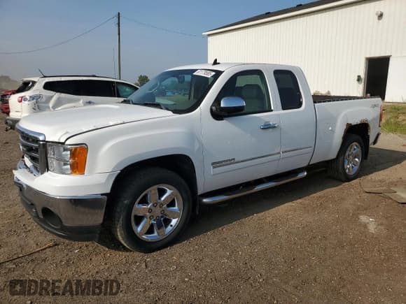 ✅ 2013 GMC Sierra 1500 SLT • VIN: 1GTR2WE75DZ272068 • Lot: 61179585. Listed on Copart with 203,512 mi. Free auction sales archive from the USA and detailed vehicle history report at DreamBid. Image 1.