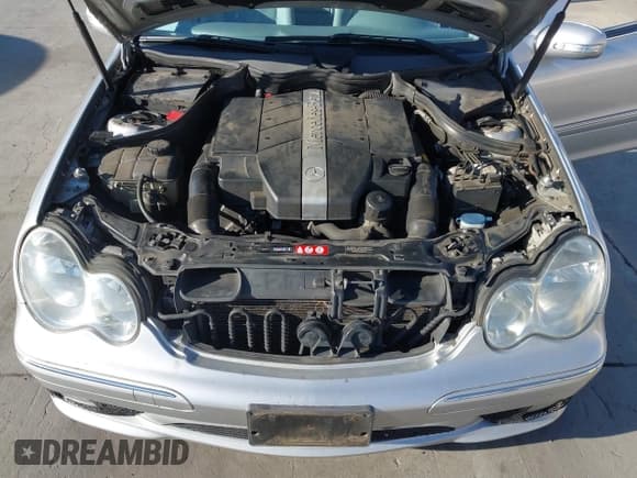 ✅ 2005 Mercedes-Benz C 320 • VIN: WDBRF64J65F664527 • Lot: 43876077. Wystawiony na IAAI z przebiegiem 198 338 mil. Bezpłatny archiwum sprzedaży aukcyjnych z USA i szczegółowy raport historii pojazdu na DreamBid. Zdjęcie 10.