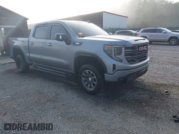 ✅ 2024 GMC Sierra 1500 AT4 • VIN: 3GTUUEE87RG362675 • Лот: 43015840. Опубликован ранее на IAAI с пробегом 31 187 миль. Бесплатный доступ к архиву аукционных продаж из США и подробный отчёт об истории автомобиля на DreamBid. Изображение 1.