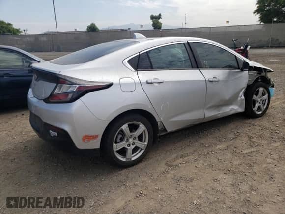 ✅ 2018 Chevrolet Volt LT • VIN: 1G1RC6S5XJU124015 • Lot: 62977943. Wystawiony na Copart z przebiegiem 66 152 mil. Bezpłatny archiwum sprzedaży aukcyjnych z USA i szczegółowy raport historii pojazdu na DreamBid. Zdjęcie 3.