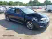 2013 Hyundai Azera z VIN KMHFH4JGXDA225432, wystawiony jako IAAI lot #42994814 z przebiegiem 151 934 mil mil oraz . Historia ofert i sprzedaży dostępna na DreamBid. Obrazek 1.