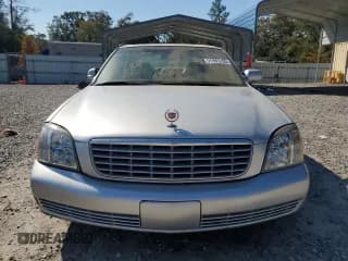 ✅ 2003 Cadillac DeVille • VIN: 1G6KD54YX3U286059 • Lot: 91885255. Wystawiony na Copart z przebiegiem Nie podano. Bezpłatny archiwum sprzedaży aukcyjnych z USA i szczegółowy raport historii pojazdu na DreamBid. Zdjęcie 5.