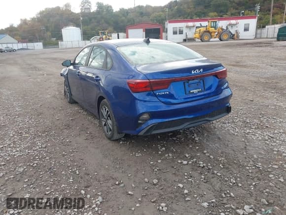 ✅ 2023 Kia Forte LXS • VIN: 3KPF24AD1PE554503 • Lot: 43521838. Listed on IAAI with 15,872 mi. Free auction sales archive from the USA and detailed vehicle history report at DreamBid. Image 3.