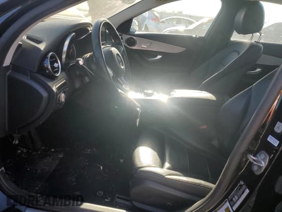 ✅ 2017 Mercedes-Benz C 300 • VIN: 55SWF4JB9HU205778 • Lot: 92354375. Listed on Copart with 50,987 mi. Free auction sales archive from the USA and detailed vehicle history report at DreamBid. Image 7.