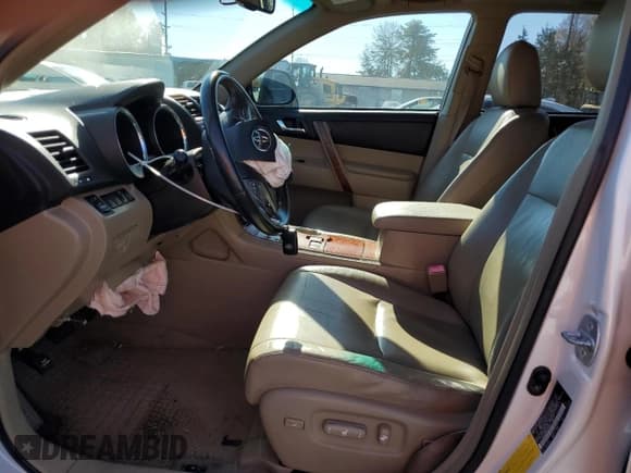 ✅ 2008 Toyota Highlander Limited • VIN: JTEES42AX82049859 • Лот: 91602375. Опубликован ранее на Copart с пробегом 212 672 миль. Бесплатный доступ к архиву аукционных продаж из США и подробный отчёт об истории автомобиля на DreamBid. Изображение 7.