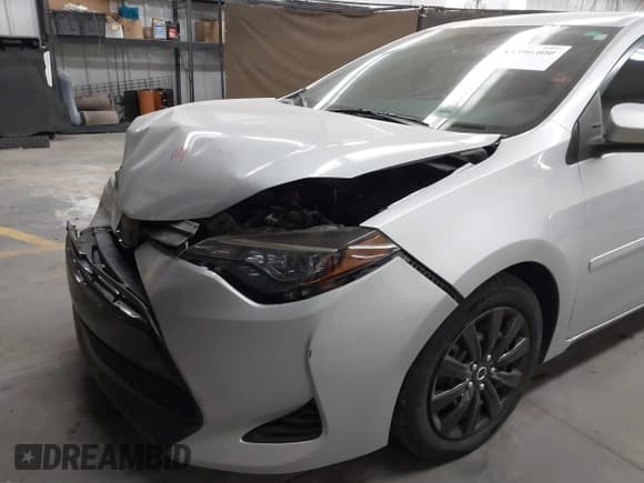 ✅ 2018 Toyota Corolla SE • VIN: 2T1BURHE3JC005542 • Lot: 43396400. Wystawiony na IAAI z przebiegiem 90 508 mil. Bezpłatny archiwum sprzedaży aukcyjnych z USA i szczegółowy raport historii pojazdu na DreamBid. Zdjęcie 6.