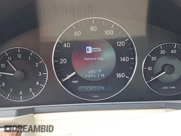 ✅ 2005 Mercedes-Benz E 500 • VIN: WDBUF70J55A686912 • Лот: 41914529. Опубликован ранее на IAAI с пробегом 93 853 миль. Бесплатный доступ к архиву аукционных продаж из США и подробный отчёт об истории автомобиля на DreamBid. Изображение 7.