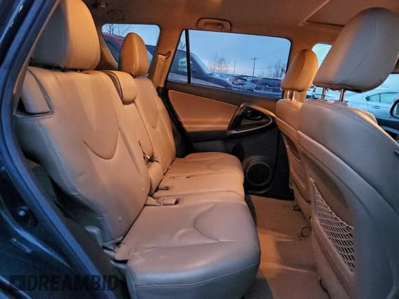 ✅ 2012 Toyota RAV4 Limited • VIN: 2T3DF4DVXCW182092 • Лот: 93464375. Опубликован ранее на Copart с пробегом 177 020 миль. Бесплатный доступ к архиву аукционных продаж из США и подробный отчёт об истории автомобиля на DreamBid. Изображение 11.