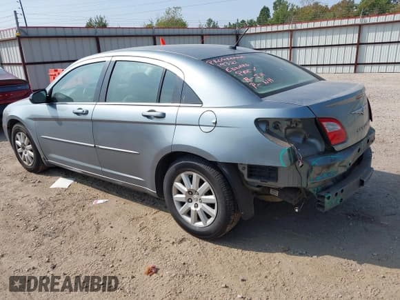✅ 2008 Chrysler Sebring LX • VIN: 1C3LC46K48N226744 • Lot: 43524982. Wystawiony na IAAI z przebiegiem 146 977 mil. Bezpłatny archiwum sprzedaży aukcyjnych z USA i szczegółowy raport historii pojazdu na DreamBid. Zdjęcie 3.