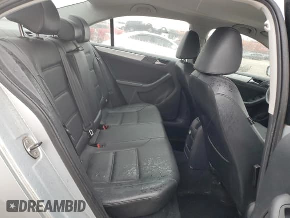 ✅ 2013 Volkswagen Jetta SE • VIN: 3VWDP7AJ8DM356094 • Lot: 92788305. Wystawiony na Copart z przebiegiem 129 670 mil. Bezpłatny archiwum sprzedaży aukcyjnych z USA i szczegółowy raport historii pojazdu na DreamBid. Zdjęcie 10.