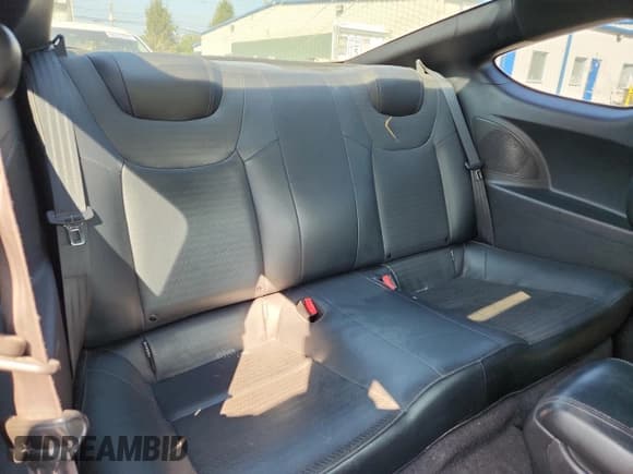 ✅ 2014 Hyundai Genesis Coupe Ultimate • VIN: KMHHU6KJ1EU119221 • Lot: 67364155. Listed on Copart with 88,393 mi. Free auction sales archive from the USA and detailed vehicle history report at DreamBid. Image 10.