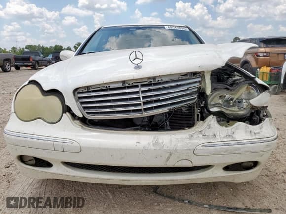 ✅ 2002 Mercedes-Benz C 230/260/280/320 • VIN: WDBRF61J02F236162 • Лот: 69544095. Опубликован ранее на Copart с пробегом Не указан. Бесплатный доступ к архиву аукционных продаж из США и подробный отчёт об истории автомобиля на DreamBid. Изображение 5.