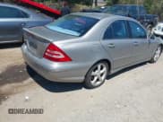 ✅ 2006 Mercedes-Benz C 230 Sport • VIN: WDBRF52H36F783812 • Lot: 42929852. Wystawiony na IAAI z przebiegiem 122 050 mil. Bezpłatny archiwum sprzedaży aukcyjnych z USA i szczegółowy raport historii pojazdu na DreamBid. Zdjęcie 4.