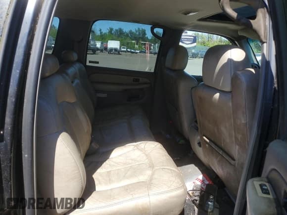 ✅ 2001 Chevrolet Suburban LT • VIN: 3GNFK16T71G220669 • Лот: 55098935. Опубликован ранее на Copart с пробегом Не указан. Бесплатный доступ к архиву аукционных продаж из США и подробный отчёт об истории автомобиля на DreamBid. Изображение 10.