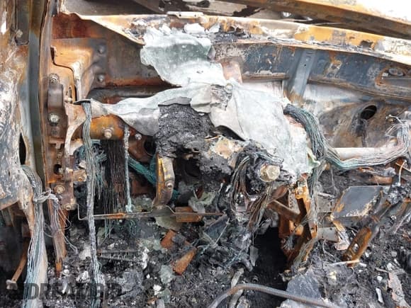 ✅ 2021 Hyundai Tucson Ultimate • VIN: KM8J3CAL7MU285506 • Лот: 42347939. Опубликован ранее на IAAI с пробегом 35 350 миль. Бесплатный доступ к архиву аукционных продаж из США и подробный отчёт об истории автомобиля на DreamBid. Изображение 11.