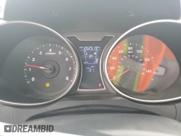 ✅ 2015 Hyundai Veloster RE:FLEX • VIN: KMHTC6AD2FU227406 • Lot: 42815835. Wystawiony na Copart z przebiegiem 202 519 mil. Bezpłatny archiwum sprzedaży aukcyjnych z USA i szczegółowy raport historii pojazdu na DreamBid. Zdjęcie 9.