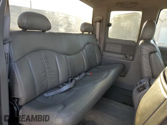 ✅ 1999 GMC Sierra 1500 SLE • VIN: 1GTEK19T1XZ522905 • Лот: 70146465. Опубликован ранее на Copart с пробегом 277 206 миль. Бесплатный доступ к архиву аукционных продаж из США и подробный отчёт об истории автомобиля на DreamBid. Изображение 10.