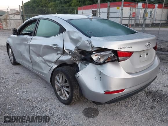 ✅ 2015 Hyundai Elantra SE • VIN: 5NPDH4AE1FH595111 • Lot: 42627746. Listed on IAAI with 119,690 mi. Free auction sales archive from the USA and detailed vehicle history report at DreamBid. Image 3.