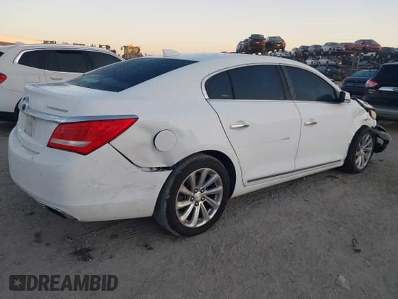 ✅ 2016 Buick LaCrosse Leather • VIN: 1G4GB5G37GF181414 • Лот: 43710266. Опубликован ранее на IAAI с пробегом 72 310 миль. Бесплатный доступ к архиву аукционных продаж из США и подробный отчёт об истории автомобиля на DreamBid. Изображение 4.
