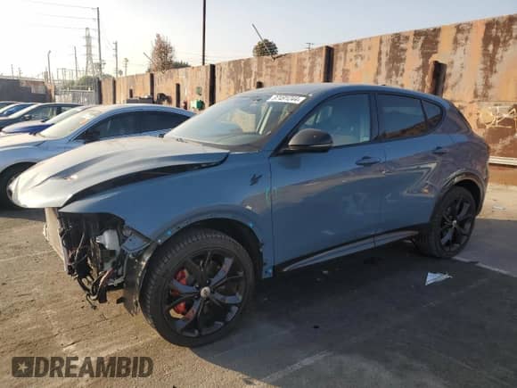 2024 Dodge Hornet R/T с VIN ZACPDFCW1R3A09634, выставлен на аукционе Copart как лот 87491244 с пробегом 12 065 миль миль и Списание • Salvage title. История ставок и продаж доступна на DreamBid. Изображение 1.