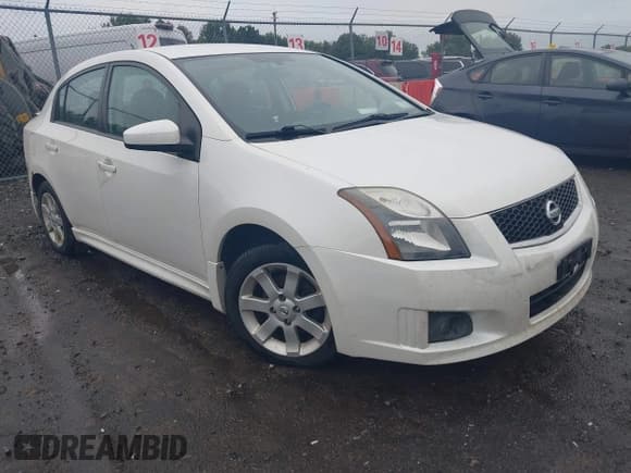 ✅ 2011 Nissan Sentra S • VIN: 3N1AB6AP7BL642298 • Lot: 43030752. Listed on IAAI with 116,919 mi. Free auction sales archive from the USA and detailed vehicle history report at DreamBid. Image 1.