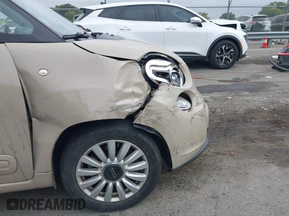 ✅ 2014 FIAT 500L Easy • VIN: ZFBCFABH1EZ012569 • Лот: 43310355. Опубликован ранее на IAAI с пробегом 128 566 миль. Бесплатный доступ к архиву аукционных продаж из США и подробный отчёт об истории автомобиля на DreamBid. Изображение 6.