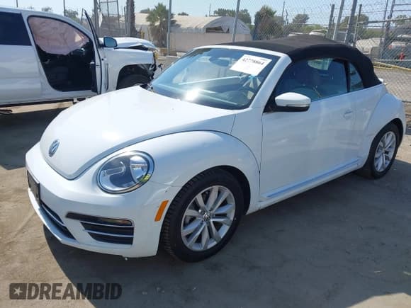 ✅ 2017 Volkswagen Beetle S • VIN: 3VW517AT5HM822139 • Лот: 42778864. Опубликован ранее на IAAI с пробегом 62 923 миль. Бесплатный доступ к архиву аукционных продаж из США и подробный отчёт об истории автомобиля на DreamBid. Изображение 2.